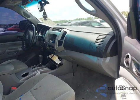 2010 Toyota Tacoma Double Cab Prerunner z USA, uszkodzony, nr VIN 3TMJU4GN5AM093419